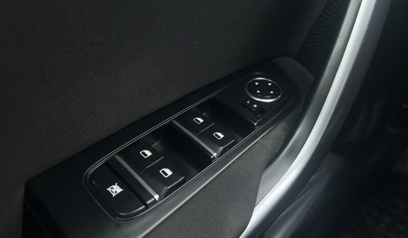 KIA Ceed  | przedni | Manualna | 100 KM | bialy full