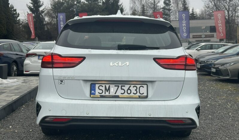 KIA Ceed  | przedni | Manualna | 100 KM | bialy full