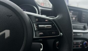 KIA Ceed  | przedni | Manualna | 100 KM | bialy full