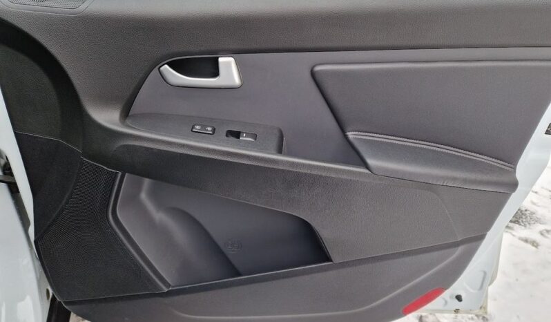 KIA Sportage  | FWD (przód) | Manualna | 115 KM | Biały full