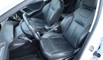 PEUGEOT 2008  | FWD (przód) | Manualna | 110 KM | Biały full