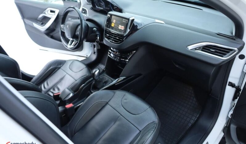 PEUGEOT 2008  | FWD (przód) | Manualna | 110 KM | Biały full