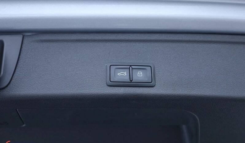 AUDI A4 Avant | FWD (przód) | Automatyczna | 190 KM | Inny kolor full