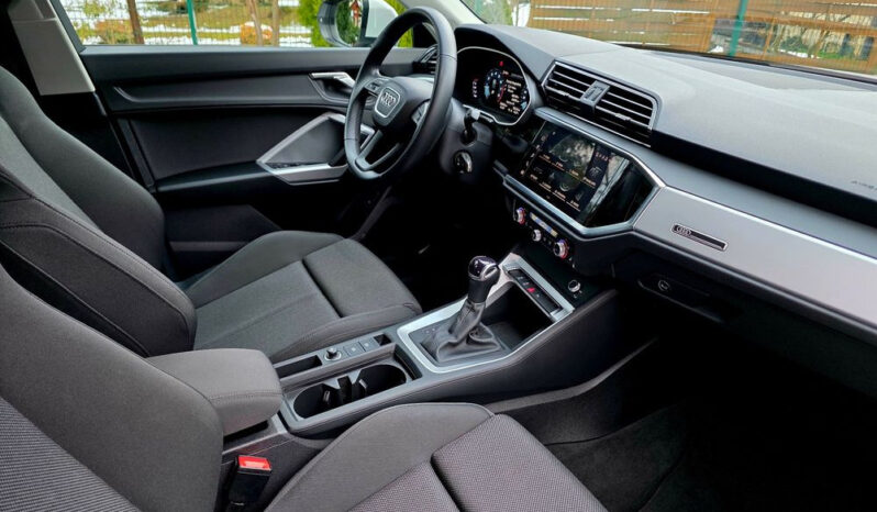 AUDI Q3  | FWD (przód) | Automatyczna | 150 KM | Biały full