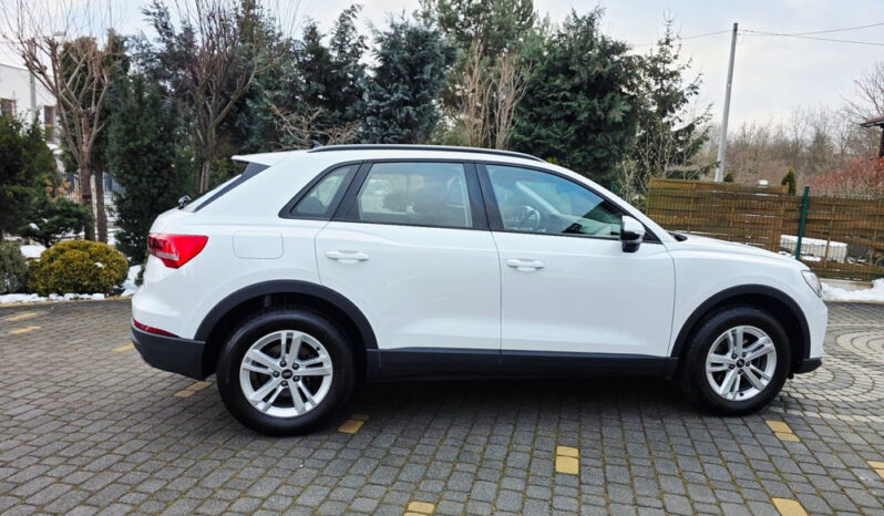 AUDI Q3  | FWD (przód) | Automatyczna | 150 KM | Biały full