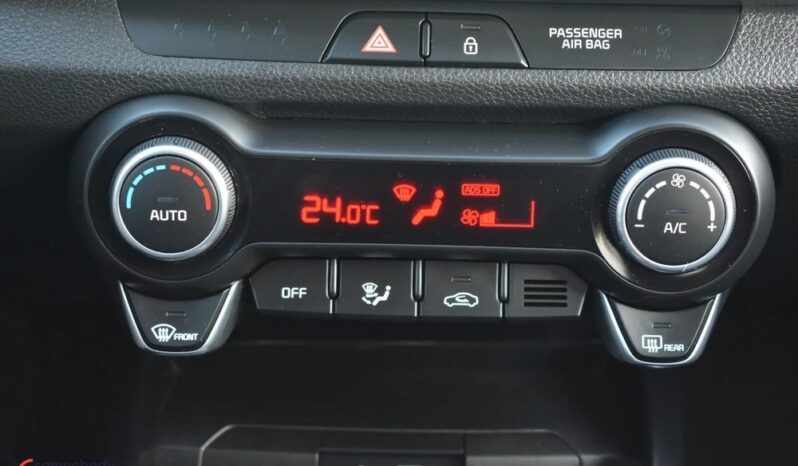 KIA Stonic  | FWD (przód) | Manualna | 100 KM | Szary full