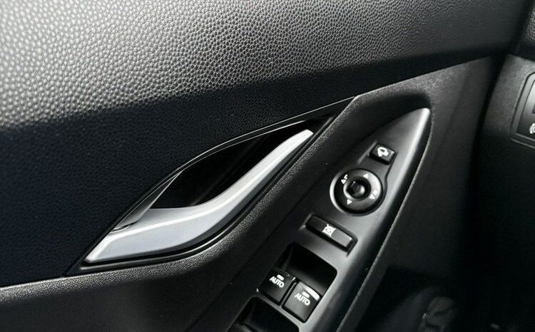 HYUNDAI ix20  | FWD (przód) | Manualna | 90 KM | Szary full