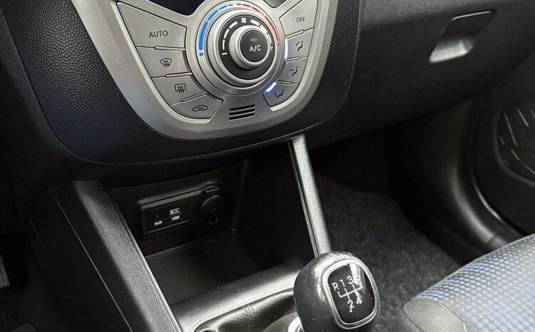 HYUNDAI ix20  | FWD (przód) | Manualna | 90 KM | Szary full