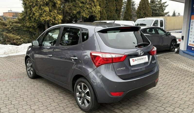 HYUNDAI ix20  | FWD (przód) | Manualna | 90 KM | Szary full