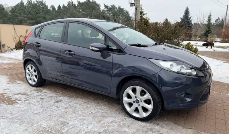 FORD Fiesta  | FWD (przód) | Manualna | 82 KM | Szary full