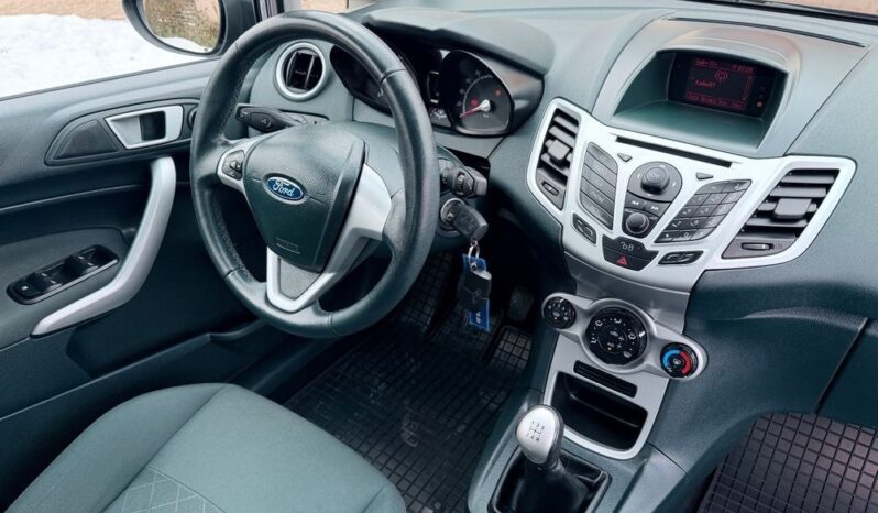 FORD Fiesta  | FWD (przód) | Manualna | 82 KM | Szary full