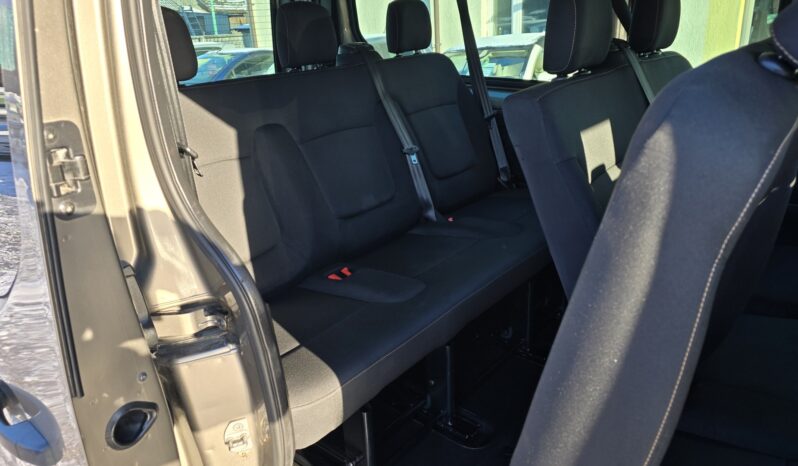 RENAULT Trafic  | FWD (przód) | Manualna | 146 KM | Inny kolor full