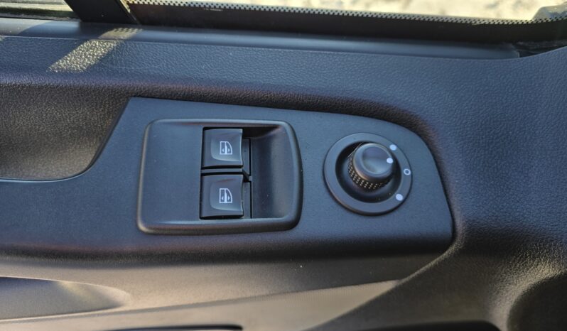 RENAULT Trafic  | FWD (przód) | Manualna | 146 KM | Inny kolor full