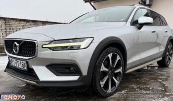 Volvo V60  | 4X4 (Doł. Automatycznie) | Automatyczna | 150 Km | Srebrny