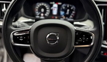 VOLVO V60  | 4×4 (doł. automatycznie) | Automatyczna | 150 KM | Srebrny full