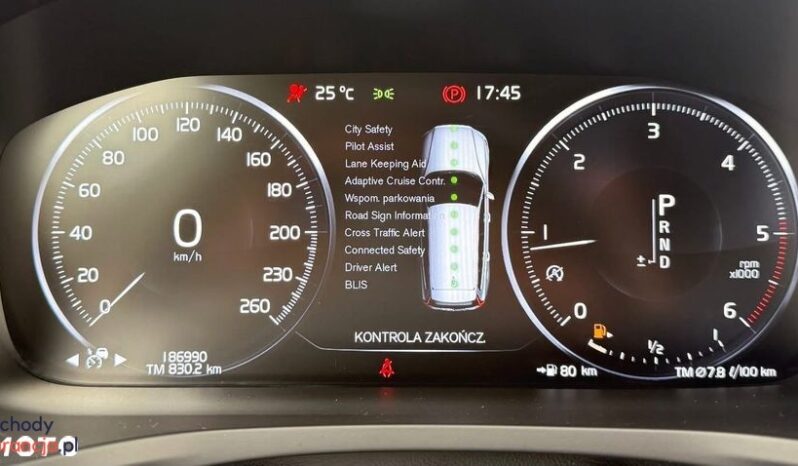 VOLVO V60  | 4×4 (doł. automatycznie) | Automatyczna | 150 KM | Srebrny full