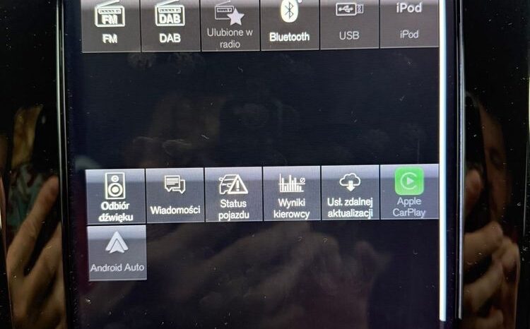 VOLVO V60  | 4×4 (doł. automatycznie) | Automatyczna | 150 KM | Srebrny full