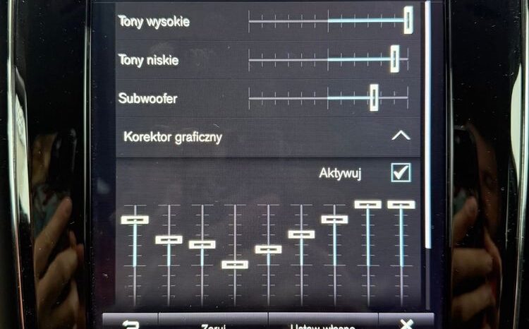 VOLVO V60  | 4×4 (doł. automatycznie) | Automatyczna | 150 KM | Srebrny full