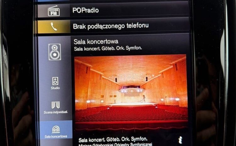 VOLVO V60  | 4×4 (doł. automatycznie) | Automatyczna | 150 KM | Srebrny full