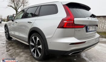 VOLVO V60  | 4×4 (doł. automatycznie) | Automatyczna | 150 KM | Srebrny full
