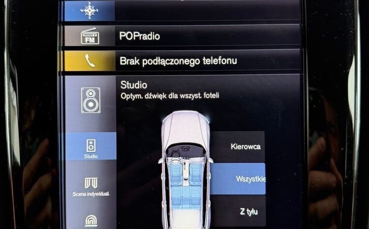 VOLVO V60  | 4×4 (doł. automatycznie) | Automatyczna | 150 KM | Srebrny full