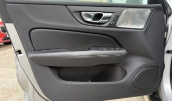 VOLVO V60  | 4×4 (doł. automatycznie) | Automatyczna | 150 KM | Srebrny full