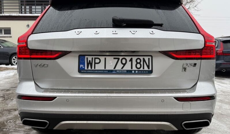 VOLVO V60  | 4×4 (doł. automatycznie) | Automatyczna | 150 KM | Srebrny full