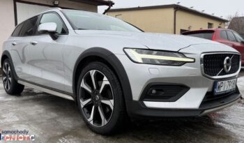 VOLVO V60  | 4×4 (doł. automatycznie) | Automatyczna | 150 KM | Srebrny full