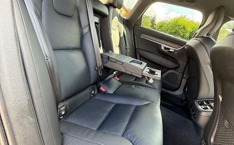 VOLVO V90 Cross Country | 4×4 (doł. automatycznie) | Automatyczna | 190 KM | Szary full