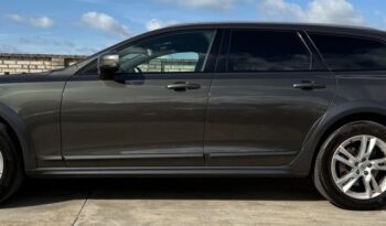 VOLVO V90 Cross Country | 4×4 (doł. automatycznie) | Automatyczna | 190 KM | Szary full