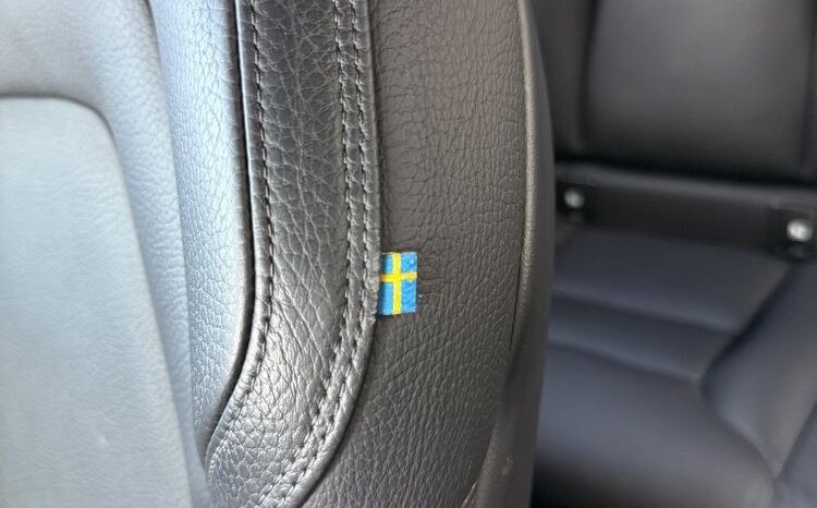 VOLVO V90 Cross Country | 4×4 (doł. automatycznie) | Automatyczna | 190 KM | Szary full