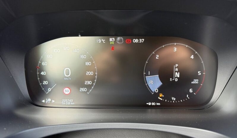 VOLVO V90 Cross Country | 4×4 (doł. automatycznie) | Automatyczna | 190 KM | Szary full