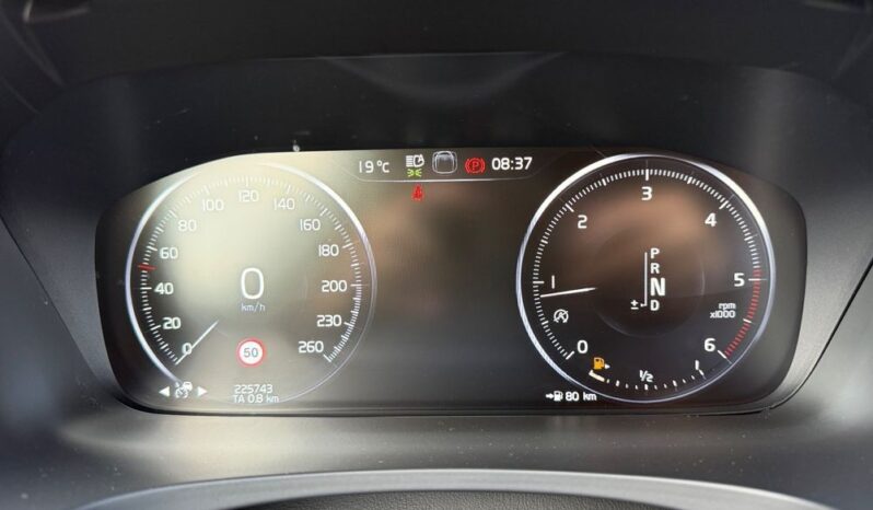 VOLVO V90 Cross Country | 4×4 (doł. automatycznie) | Automatyczna | 190 KM | Szary full