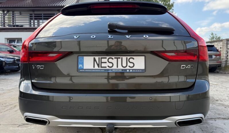 VOLVO V90 Cross Country | 4×4 (doł. automatycznie) | Automatyczna | 190 KM | Szary full