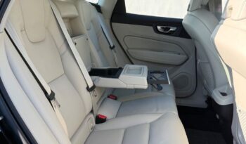 VOLVO XC 60 | FWD (przód) | Automatyczna | 190 KM | Czarny full