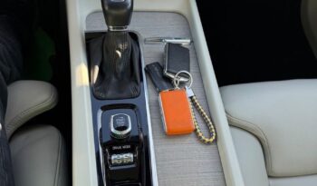 VOLVO XC 60 | FWD (przód) | Automatyczna | 190 KM | Czarny full