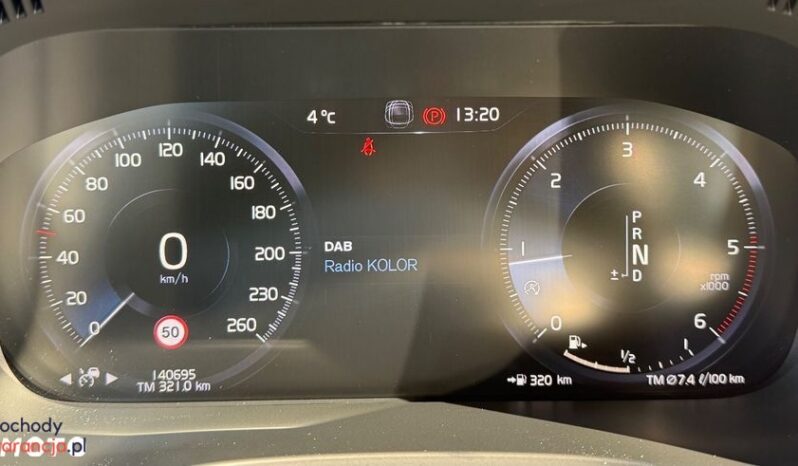 VOLVO XC 60 | FWD (przód) | Automatyczna | 190 KM | Czarny full