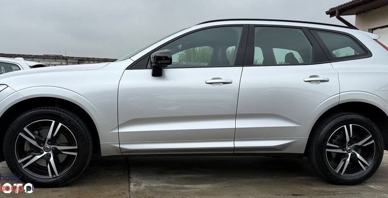 VOLVO XC 60 | FWD (przód) | Automatyczna | 250 KM | Srebrny full