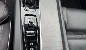 VOLVO XC 60 | FWD (przód) | Automatyczna | 250 KM | Srebrny full