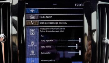 VOLVO XC 60 | FWD (przód) | Automatyczna | 250 KM | Srebrny full