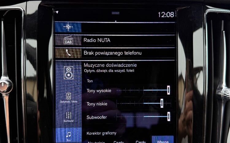 VOLVO XC 60 | FWD (przód) | Automatyczna | 250 KM | Srebrny full