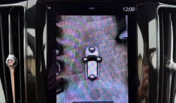 VOLVO XC 60 | FWD (przód) | Automatyczna | 250 KM | Srebrny full