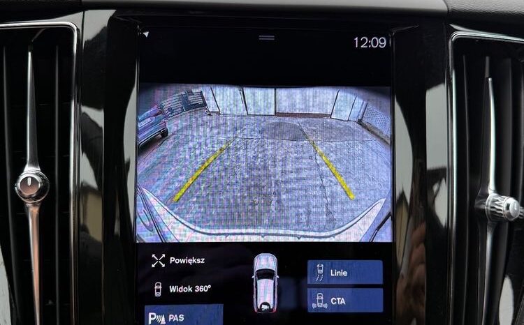 VOLVO XC 60 | FWD (przód) | Automatyczna | 250 KM | Srebrny full