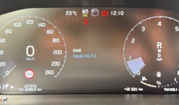 VOLVO XC 60 | FWD (przód) | Automatyczna | 250 KM | Srebrny full