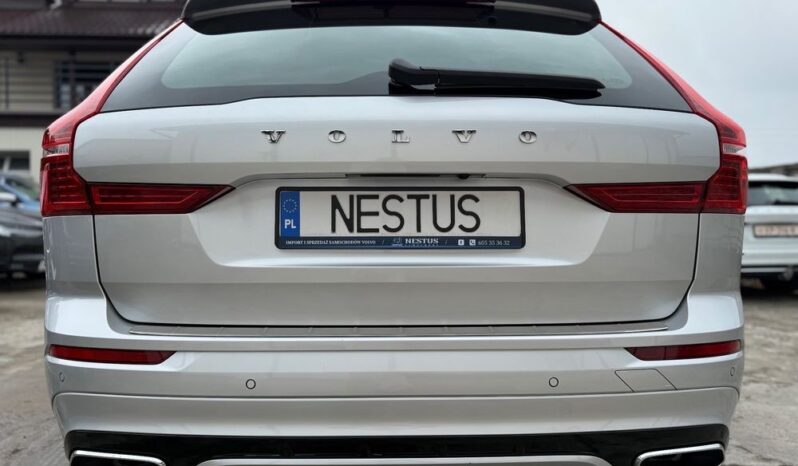 VOLVO XC 60 | FWD (przód) | Automatyczna | 250 KM | Srebrny full