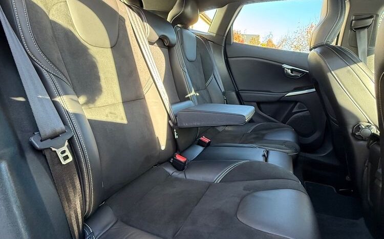 VOLVO V40  | FWD (przód) | Manualna | 150 KM | Niebieski full