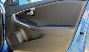 VOLVO V40  | FWD (przód) | Manualna | 150 KM | Niebieski full