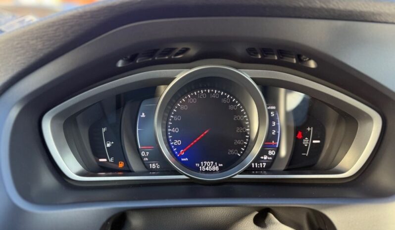 VOLVO V40  | FWD (przód) | Manualna | 150 KM | Niebieski full