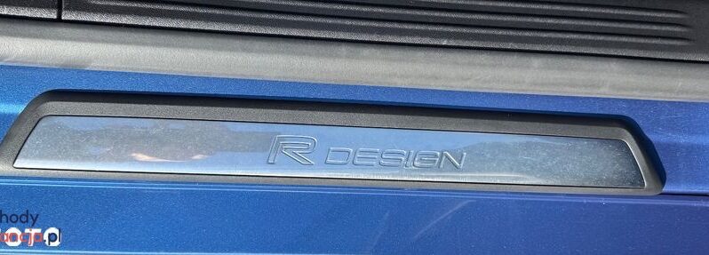 VOLVO V40  | FWD (przód) | Manualna | 150 KM | Niebieski full