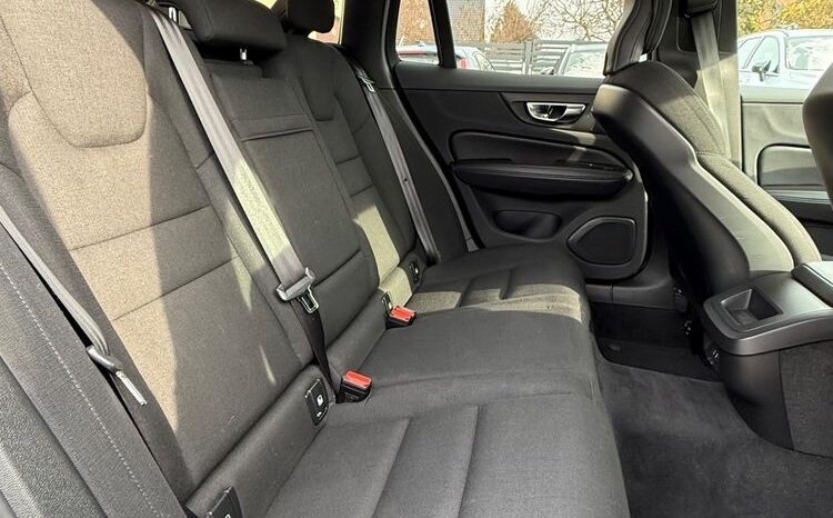 VOLVO V60  | FWD (przód) | Automatyczna | 163 KM | Biały full